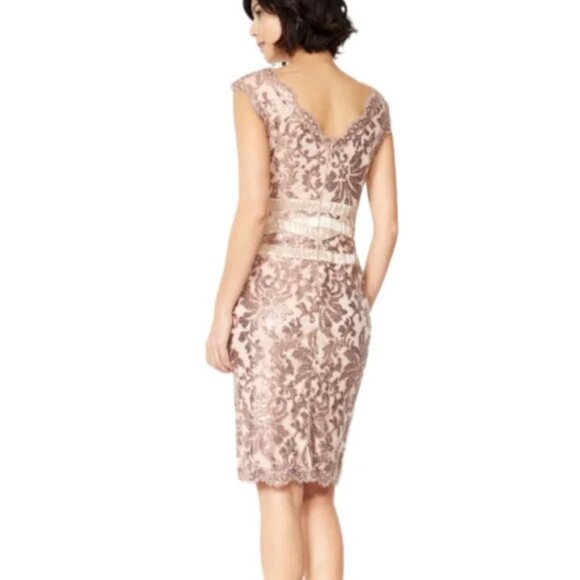 Tadashi Shoji Pailette Embroidered Lace V-Neck Dress Size 6 - 47760 - Picture 3 of 13